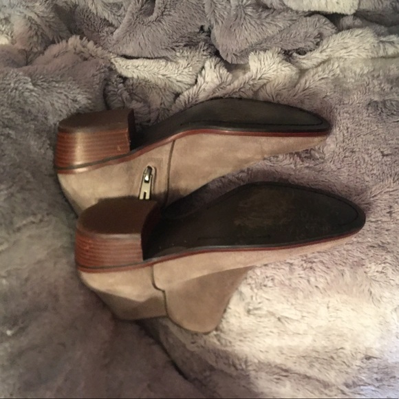 Cream booties - Picture 3 of 4